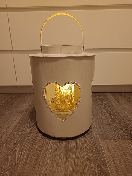 Maalaisromanttinen Pentik lyhty