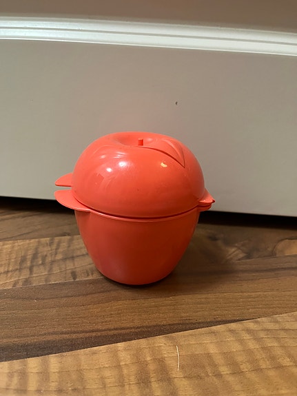 Tupperware omena rasia