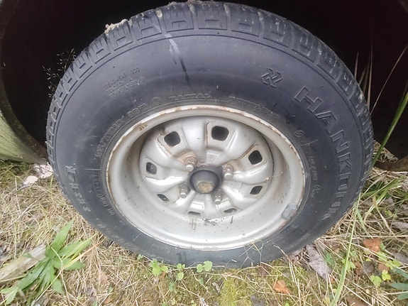 Ford RS ja Hankook Renkaat vanteilla