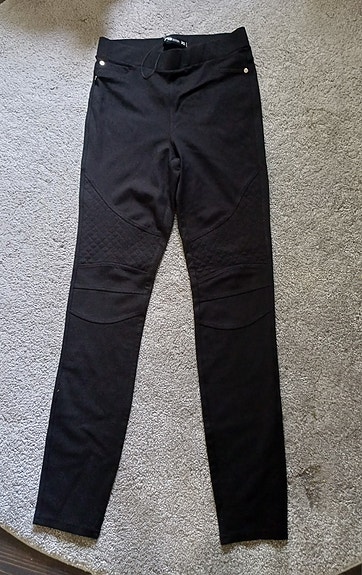 Naisten legginssit