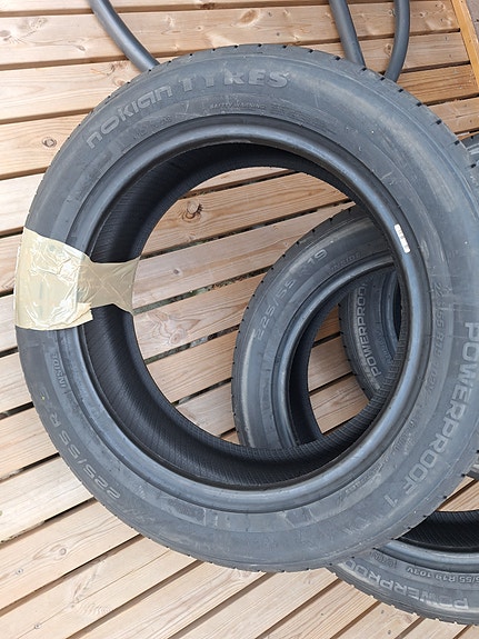 Powerproof 22.5/55 R19 Renkaat 103V Nokia