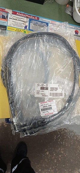 UUSI ALKUPERÄINEN KAASUVAIJERI KAWASAKI KX 250F 54012-0591