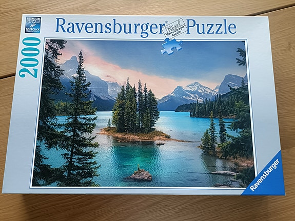 Ravensburger Palapeli 2000 uusi