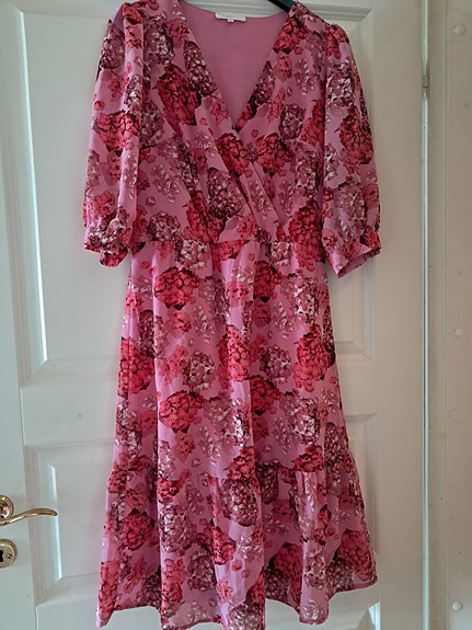 Pinkki mekko 36/38