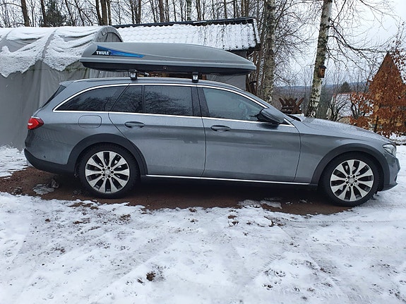 Sisätilamatot. Mersu E, Mersu CLK JjaWV Passat