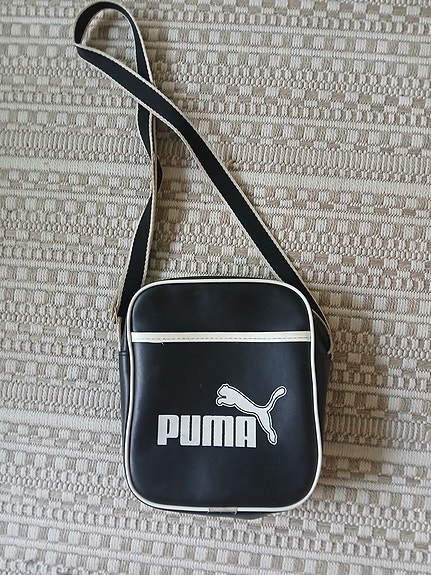 Puman olkalaukku