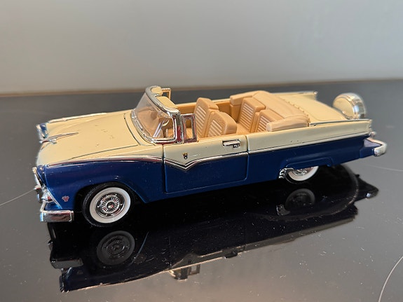 Ford Crown Victoria 1955