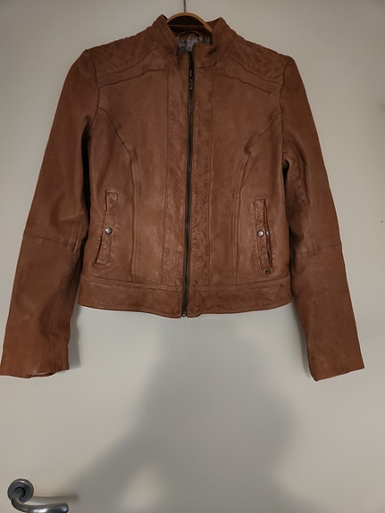 Hugo Boss nahkatakki
