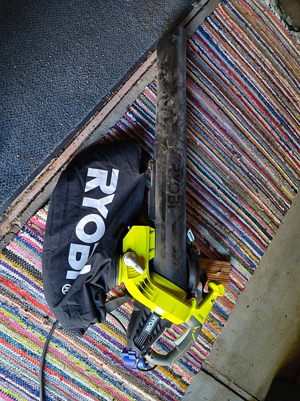 Ryobi Lehti puhallin