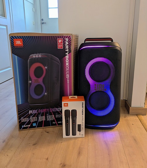 VUOKRATAAN JBL Partybox Club 120+mikit