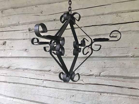 Takorautainen Kynttiläteline