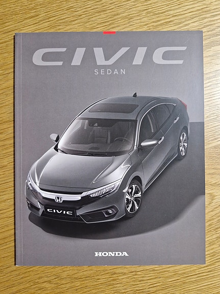 Honda Civic sedan -esite 2018