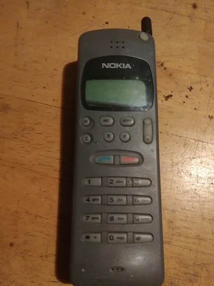 Nokia 2010 *ei toimiva*