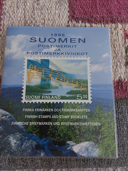 Suomen postimerkit ja postimerkkivihkot 1998