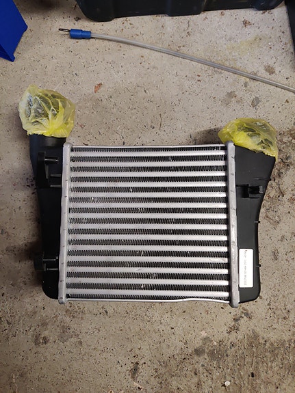 Audi 2002199 30148A 2010 Intercooler