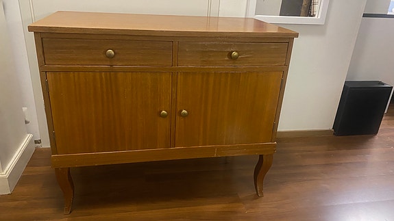 Vintage teak kaappi