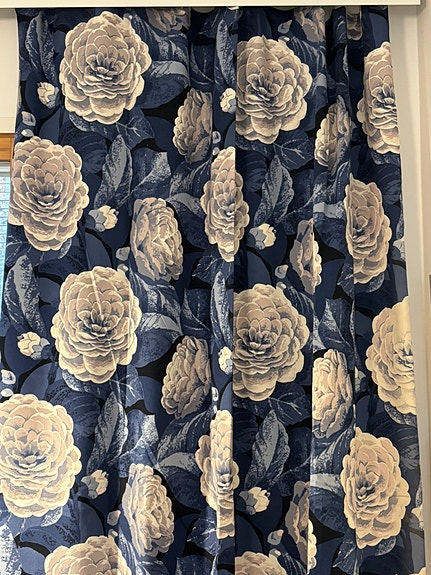 Sininen paksu verho 152x242