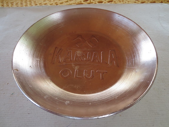 Tuhkakuppi, Karjala Olut