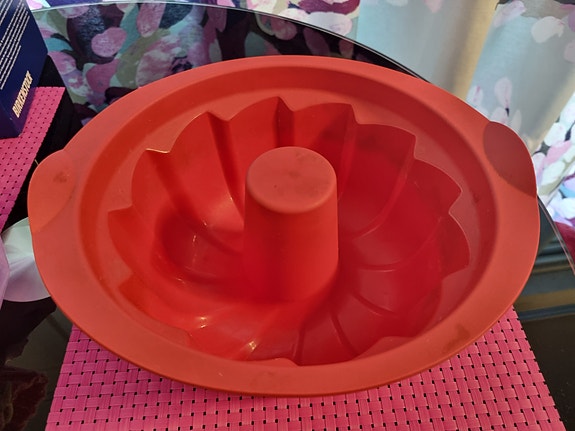 Tupperware silikoni kuivakakkuvuoka
