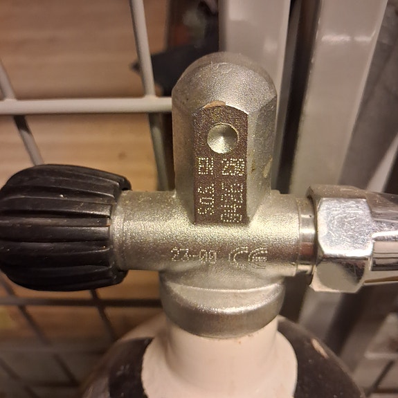 Product image 8 of 9