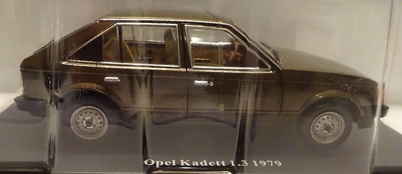 Pienoismalli Opel Kadett 1,3  1979  1/24