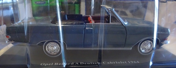 Pienoismalli Opel Rekord A avo   1/24