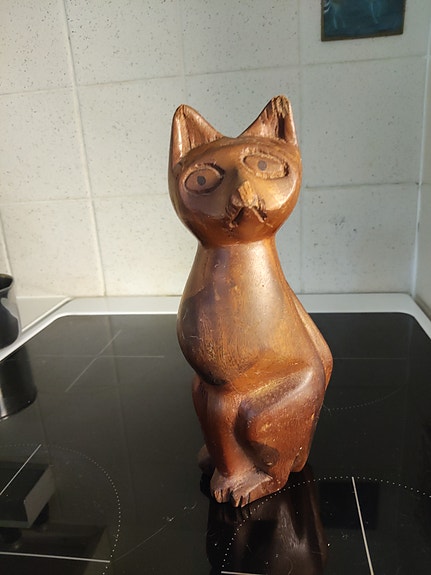 Puinen kissa