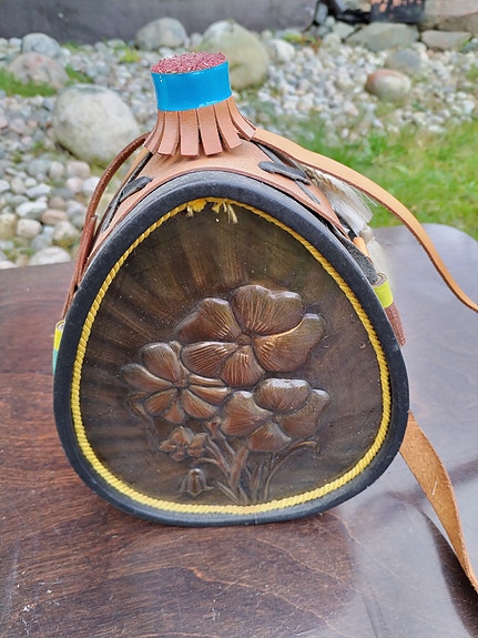 Product image 1 of 2