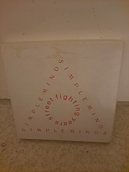 Simple minds street fighting years box