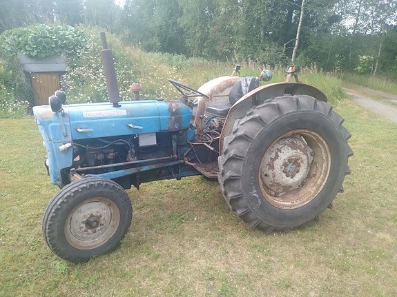 Fordson super dexta vm 64