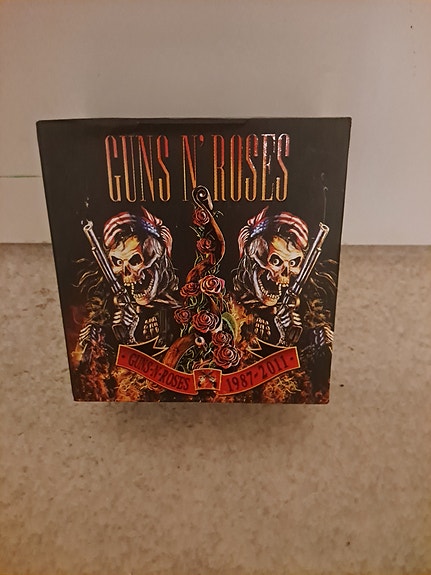 Guns n roses box