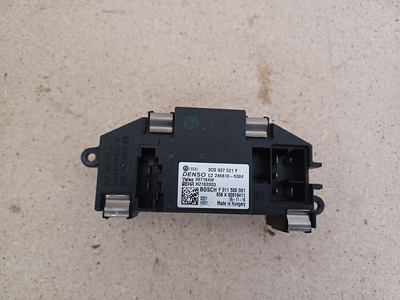 SKODA OCTAVIA 2010-13 Lämmityslaitteen puhaltimen vastus 3C0907521F