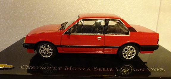 Pienoismalli Chevrolet Monza = Opel Ascona   1/43