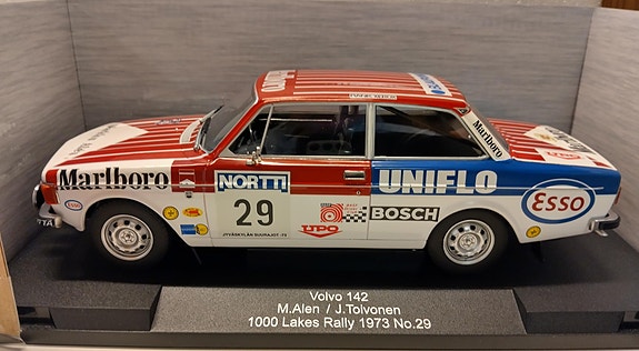Pienoismalli Volvo 142 Rally 1973  Alen - Toivonen  1/18