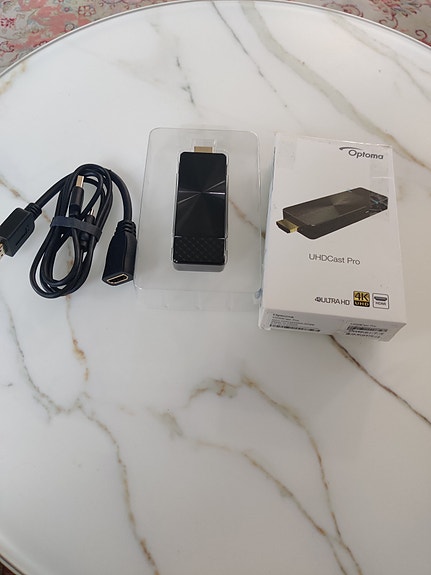 Optoma UHDCAST pro