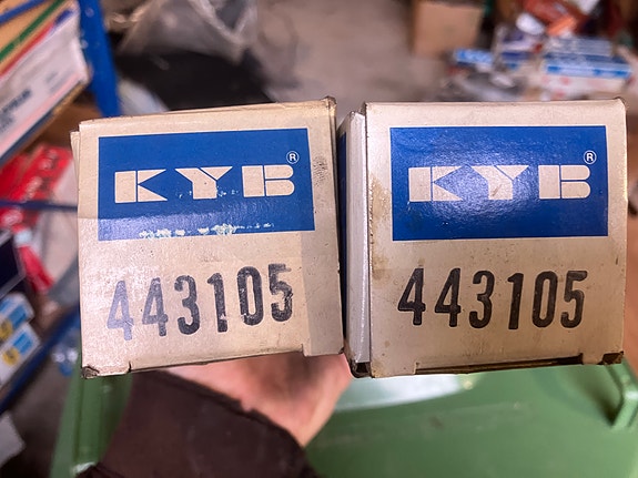 Toyota Cressida Takaiskarit KYB 77-8/88