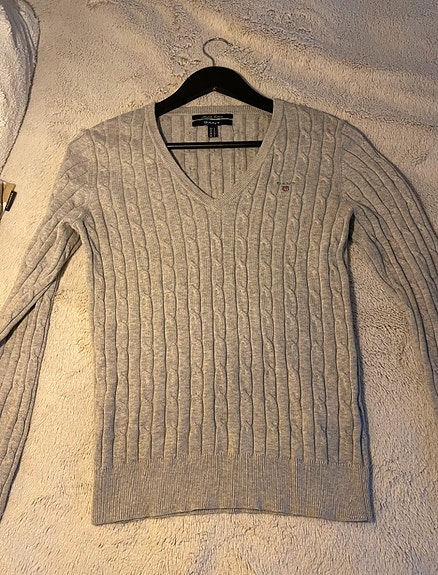 GANT harmaa naisten neule (V-aukko) koko S