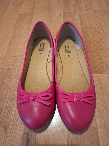 Myydään House pinkit ballerina kengät