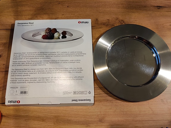 Iittala Sarpaneva Steel teräslautanen