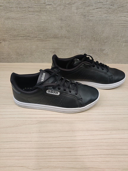 Adidas tennarit 36