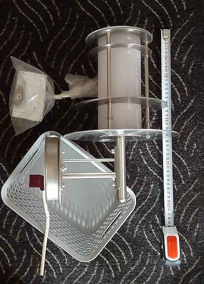 Product image 1 of 3