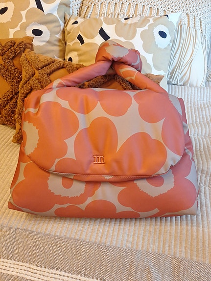 Marimekko Messenger Pillow Unikko | Tori