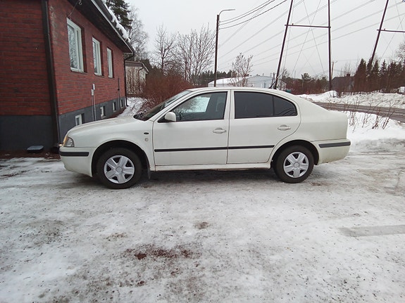 skoda octavia 1.8 ja 1,6
