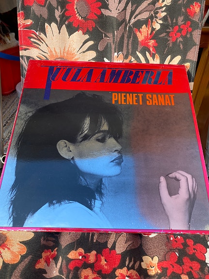 Tuula Amberla Pienet sanat LP-levy
