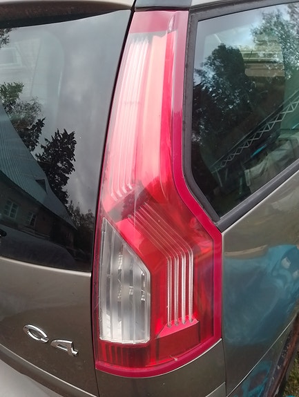 Citroen C4 Grand Picasso 2007 takavalo, oikea
