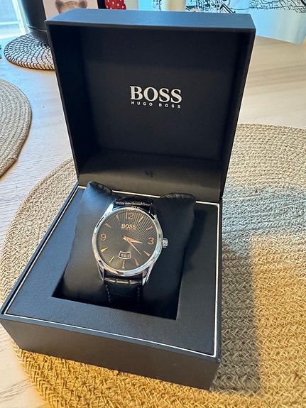Hugo Boss miesten/unisex rannekello – tyylikäs puvun kanssa
