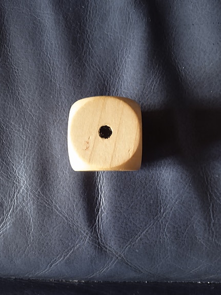 35 vuotta vanha puunoppa
