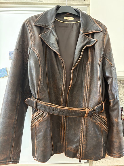Vintage naisten nahkatakki 40