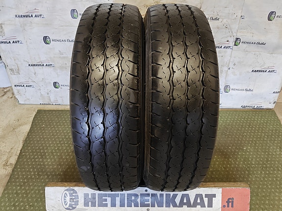 205/70 R15C" Käytetyt Kesärenkaat