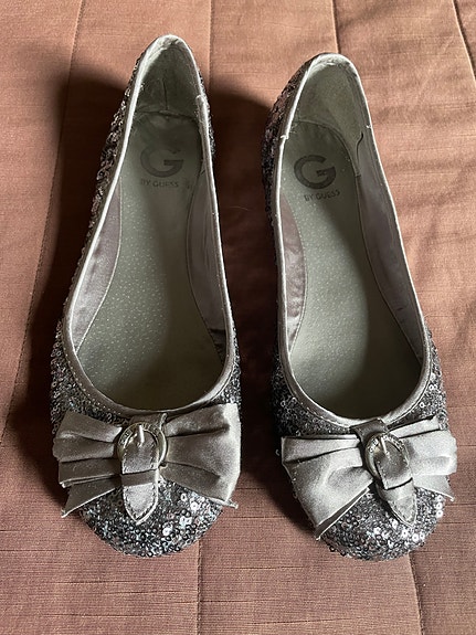Guess-ballerinat